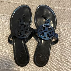 Tory Burch sandals - metallic navy